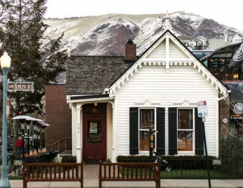 white house tavern