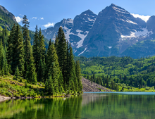 maroon bells colorado in summer
